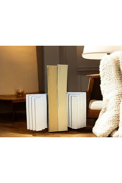 Decoristhome حامل/دعم الكتب المزخرف بتصميم هرمي خاص