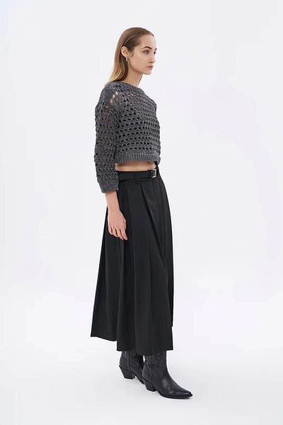 Quzu Women's Black Skirt - 410287   Model