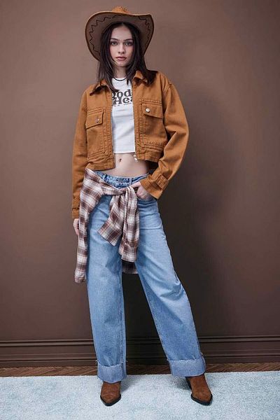 DeFacto Coool Crop Gabardine-Jacke mit Stehkragen und Reißverschlusstaschen E4029AX25SP