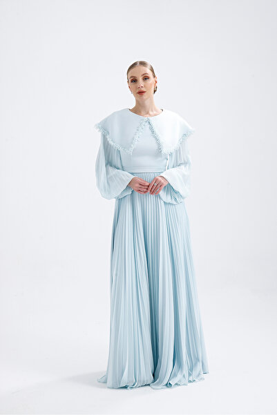 Atelier Pret 𝐒𝐀𝐌𝐀𝐍𝐓𝐇𝐀 Krep Yakalı Işlemeli Şifon Pliseli Etekli Teset...