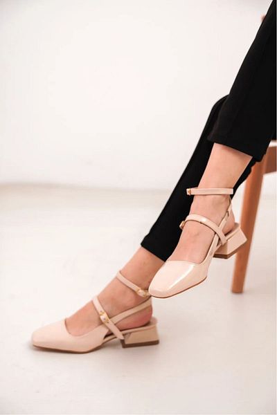 MAYA SHOES Gentle Patent Leather Heeled Shoes - Double Banded and Buckle Detailed