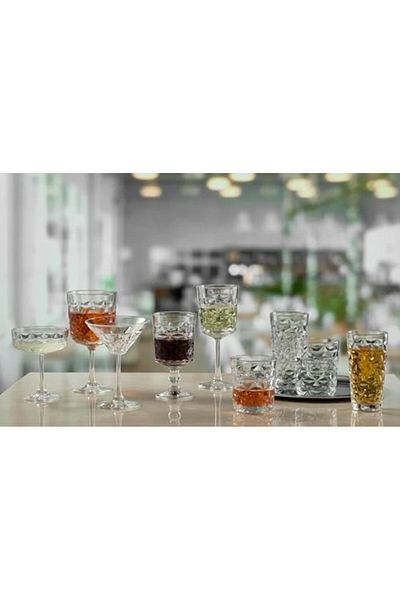 STOREMAX Network Estrella Digestive Goblet 34 Cc Drop Logo (L) 4 Offset Hk 16 Dk Art 1087243