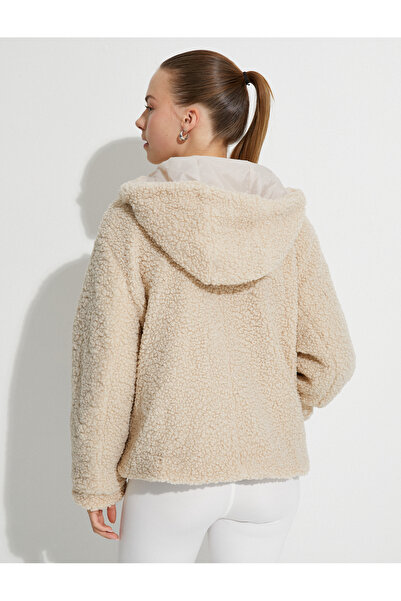 Koton Peluş Ceket Kapüşonlu Cep Detaylı Çıtçıt Düğmeli