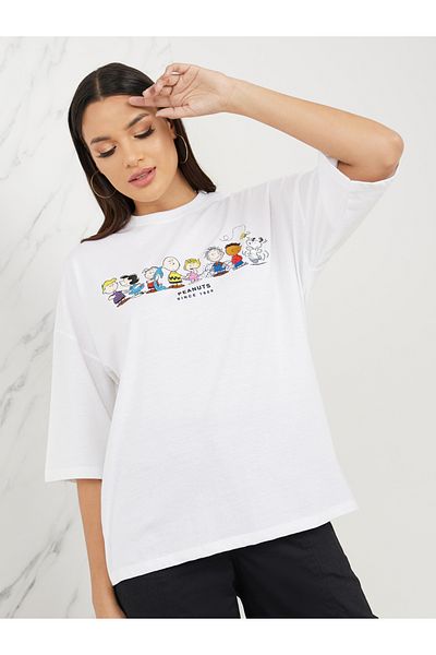 Styli Oversized Peanuts Graphic Print Drop Shoulder T-Shirt
