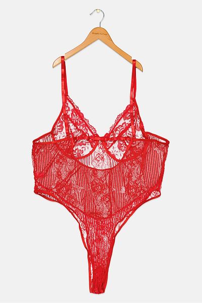 BOOHOO Women Plus Size Textured Sleeveless Bodysuit, Red
