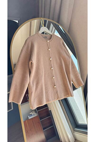 Venoura Cardigan Camel Angora cu nasturi de perle