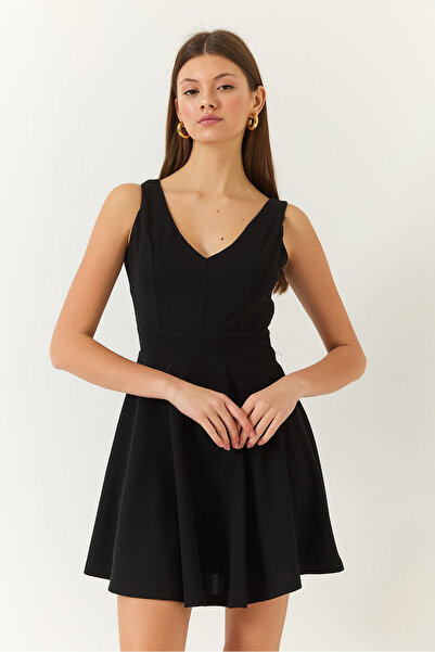 Bianco Lucci Women's V-Neck Low-Cut Mini Dress 60261377