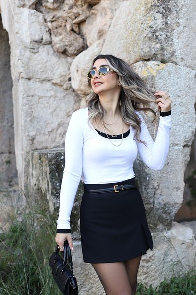 bytugcekaya Λευκό-Μαύρο Κορμάκι με τετράγωνο γιακά