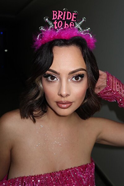 TAKIŞTIR Fuchsia Color Furry Bride to Be Written Comb Crown