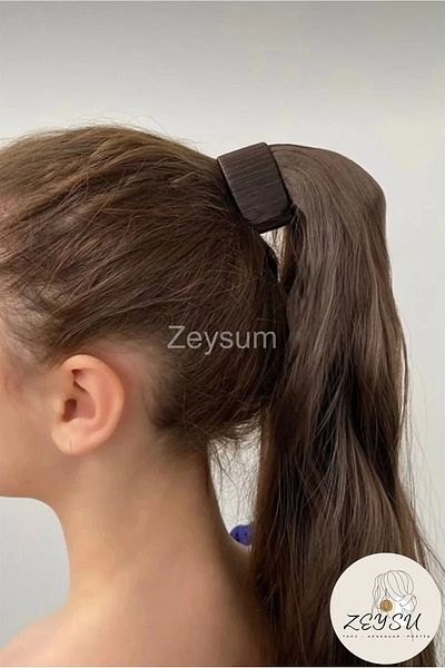 Zeysum كستنائي بني - قطعة شعر صناعية مقاومة للحرارة بطول 60 سم مع شعر مموج ومفاجئ