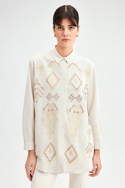 Touché Privé EMBROIDERY DETAILED SHIRT