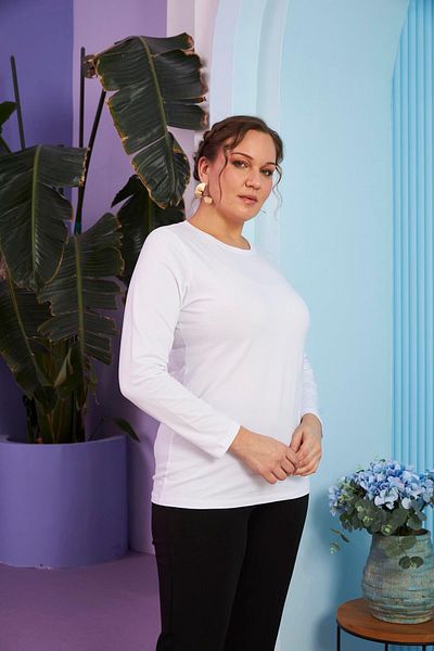RMG Crew Neck Long Sleeve Large Size White T-Shirt