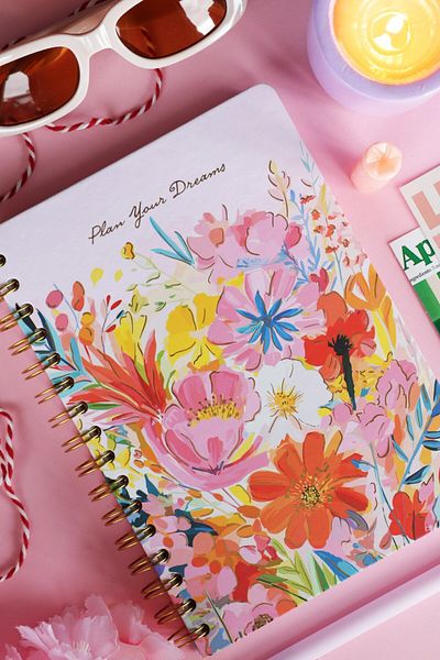 Victoria's Journals Седмичен дневен ред A5 Spiral Unlimited