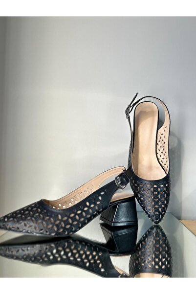 Sade Shoes Yumurta topuk arkası açık siyah delikli mat