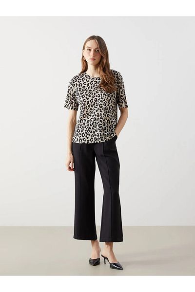 LC Waikiki Dámské tričko LCWAIKIKI Classic Brown Crew s leopardím potiskem
