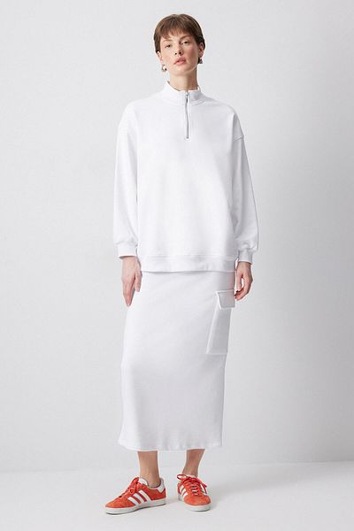 Touché Privé Knitted Sweatshirt and Skirt Set