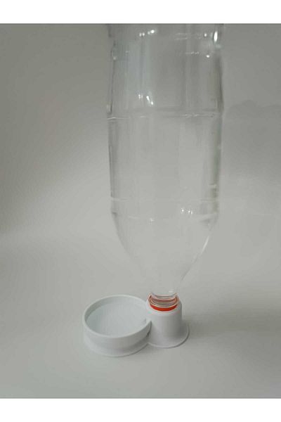 Shan Pet Water Bowl with Reservoir