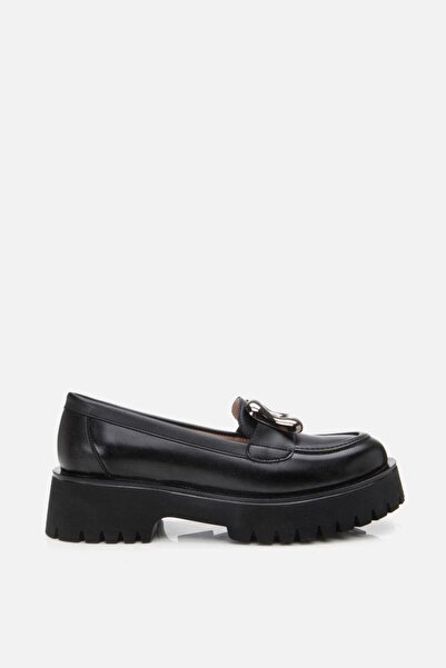 Yaya by Hotiç Kadın Siyah Tokalı Günlük Loafer