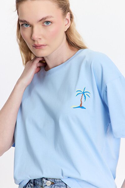 Rays 2150-16 Tricou cu guler rotund cu broderie albastră