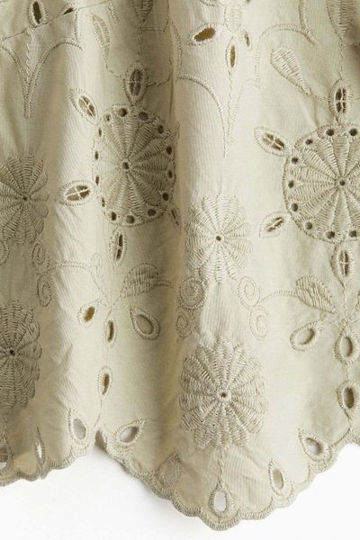 H&M Cropped broderie anglaise blouse