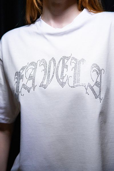 Sekizbiraltı Γυναικείο μπλουζάκι Favela Stone Printed Relaxed Fit Λευκό