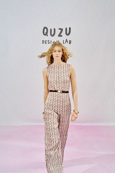 Quzu High Waist Beige Trousers - Pleated and Patterned