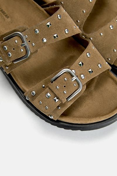 Pull & Bear صندل جلدي مرصع بأبازيم