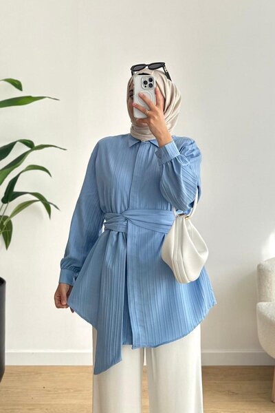 poplin قميص أزرق فاتح بتفاصيل أربطة