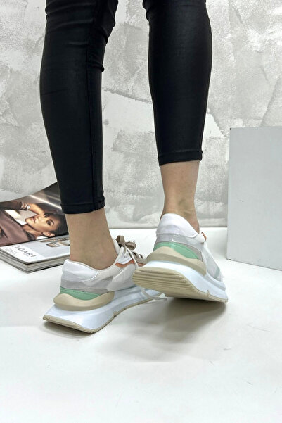 inizio White Color Women's Sneaker Hl9112