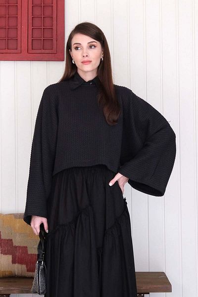 Ceylan Otantik Black Bat Sleeve Knitwear Crop