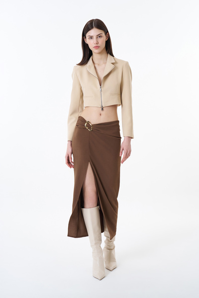 Quzu Yırtmaç Detaylı Tokalı Midi Etek Kahverengi