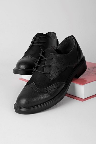 Lal Shoes & Bags Дамски ежедневни обувки с връзки - Черни