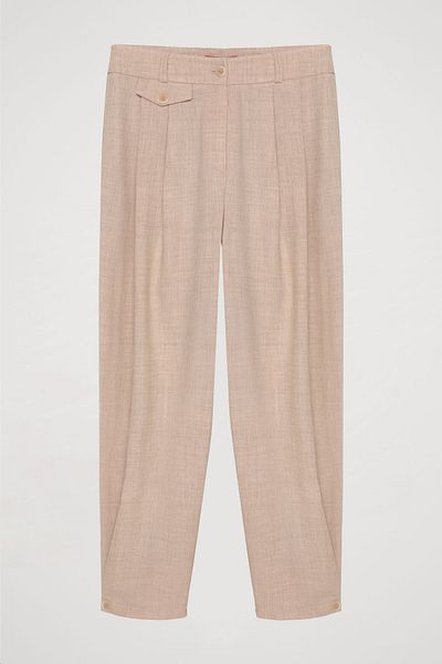 Quzu Natural Jogger Trousers - Pleat Detail