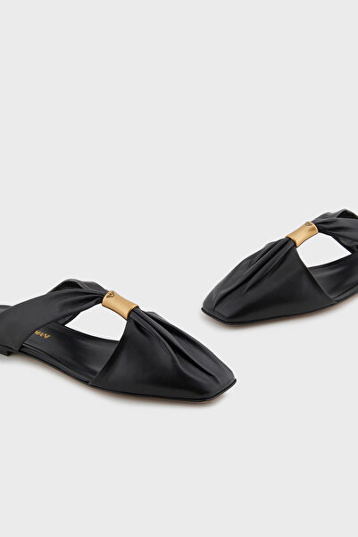 Emporio Armani Leather Metallic Logo Detailed Slippers Slippers X3R036 Xf271 00002