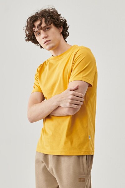 Lee Regular Fit Comfortable Fit 100% Cotton Short Sleeve Crew Neck T-Shirt