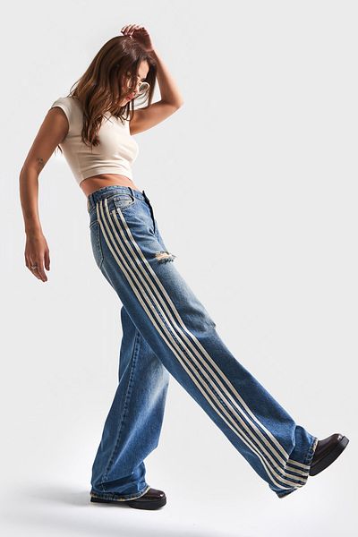its basic Blugi de damă T.Kot Color 10S5-32 cu dungi laterale cu detaliu laser 100% Koton Design Denim Jeans