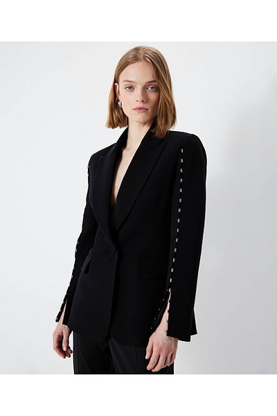 İpekyol Blazer s kovovým agrafem