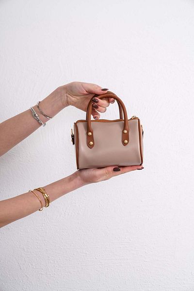 Unique Women's Cylinder Model Cross Strap Small Shoulder and Shoulder Bag