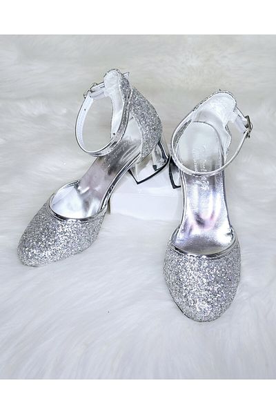 ÇOCUKLARIN HAYAL DÜNYASI Children's high heels