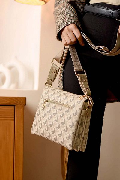 Cacharel Paris Women's 3 Compartment Long Cross Strap Shoulder & Hand Bag