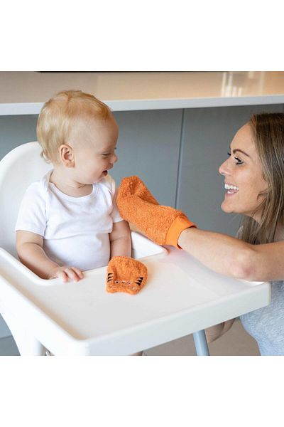 Tidy Tot Bamboo bath glove set