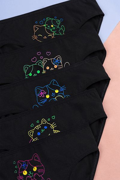 Happy Fox Chiloți din bumbac pentru fete tinere, pachet de 5 – negru, slip colorat cu imprimeu de pisici
