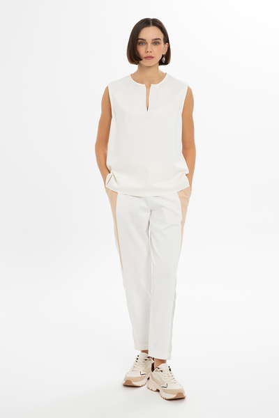 GİZİA Yakası V Kesimli Ekru Bluz