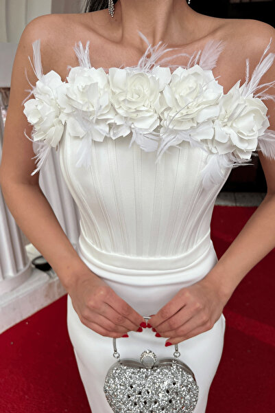 giyimmasalı Detailní tužkové šaty Atlas Fabric Underwire Rose - BÍLÉ