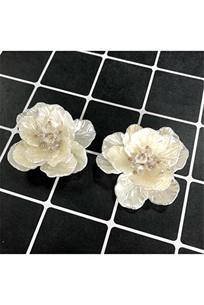 Pelin Aksesuar İncili Sedef Yapraklı Çiçek Küpe