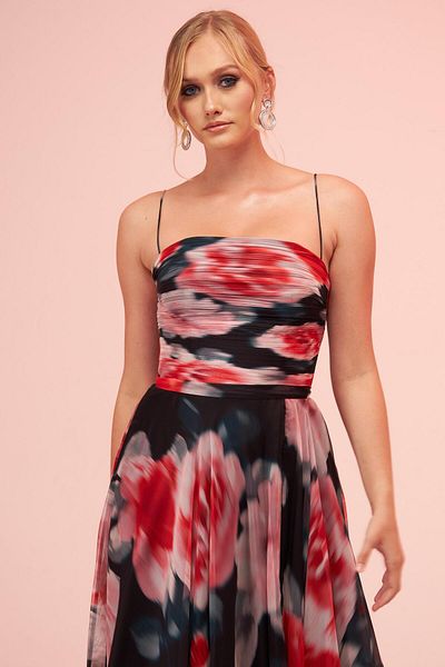 Carmen Schwarzes, bedrucktes Abendkleid mit Trägerschlitz