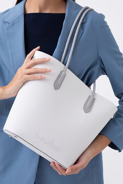 United Colors of Benetton Geantă de umăr Beneton pentru femei - alb și gri BNT1609