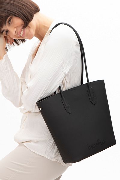 United Colors of Benetton Benetton Women's Black Shoulder Bag - Bnt1609
