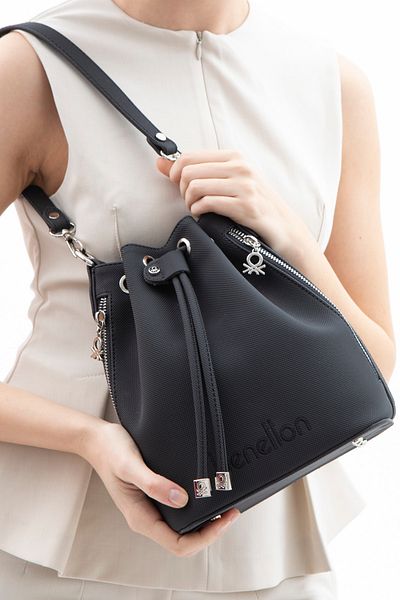 United Colors of Benetton Benetton Women's Black Shoulder Bag - Bnt1595
