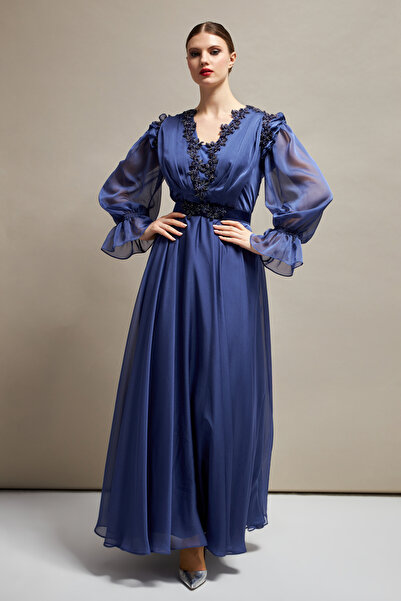 İnce V Yaka İşleme detaylı Uzun Şifon Abiye Elbise